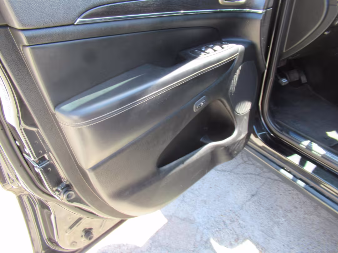 2015 Jeep Grand Cherokee - 1C4RJFBG7FC653854 - Image #6